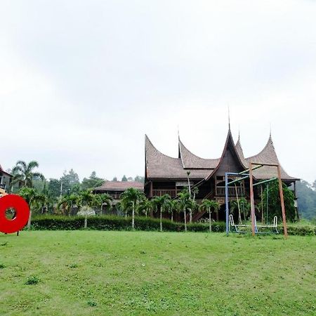 Capital O 892 Grand Pujon View Hotel And Resort Batu  Esterno foto