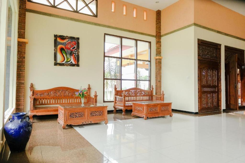 Capital O 892 Grand Pujon View Hotel And Resort Batu  Esterno foto