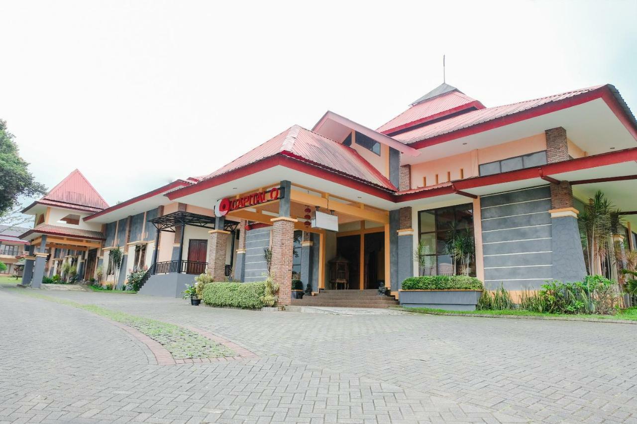Capital O 892 Grand Pujon View Hotel And Resort Batu  Esterno foto