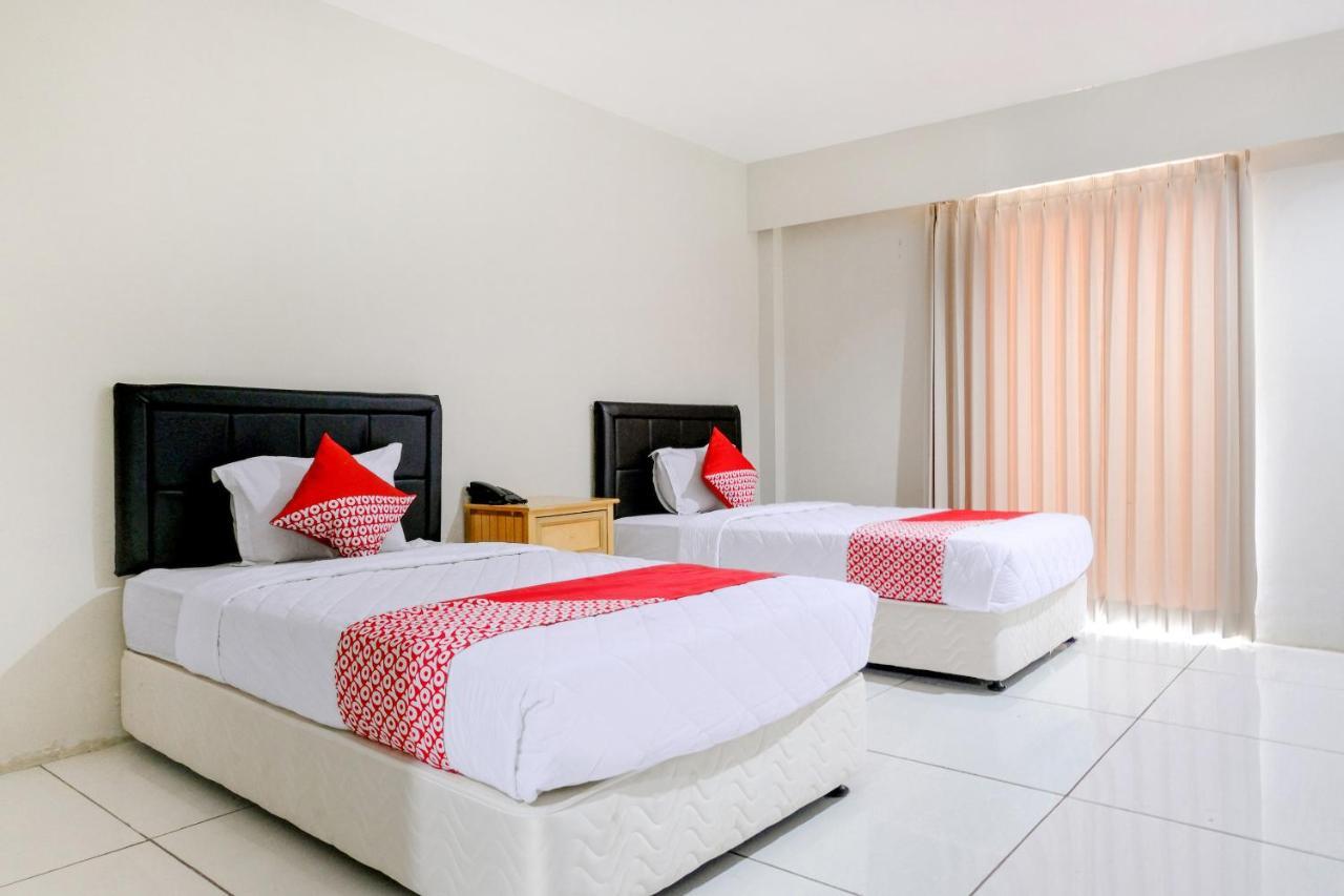 Capital O 892 Grand Pujon View Hotel And Resort Batu  Esterno foto