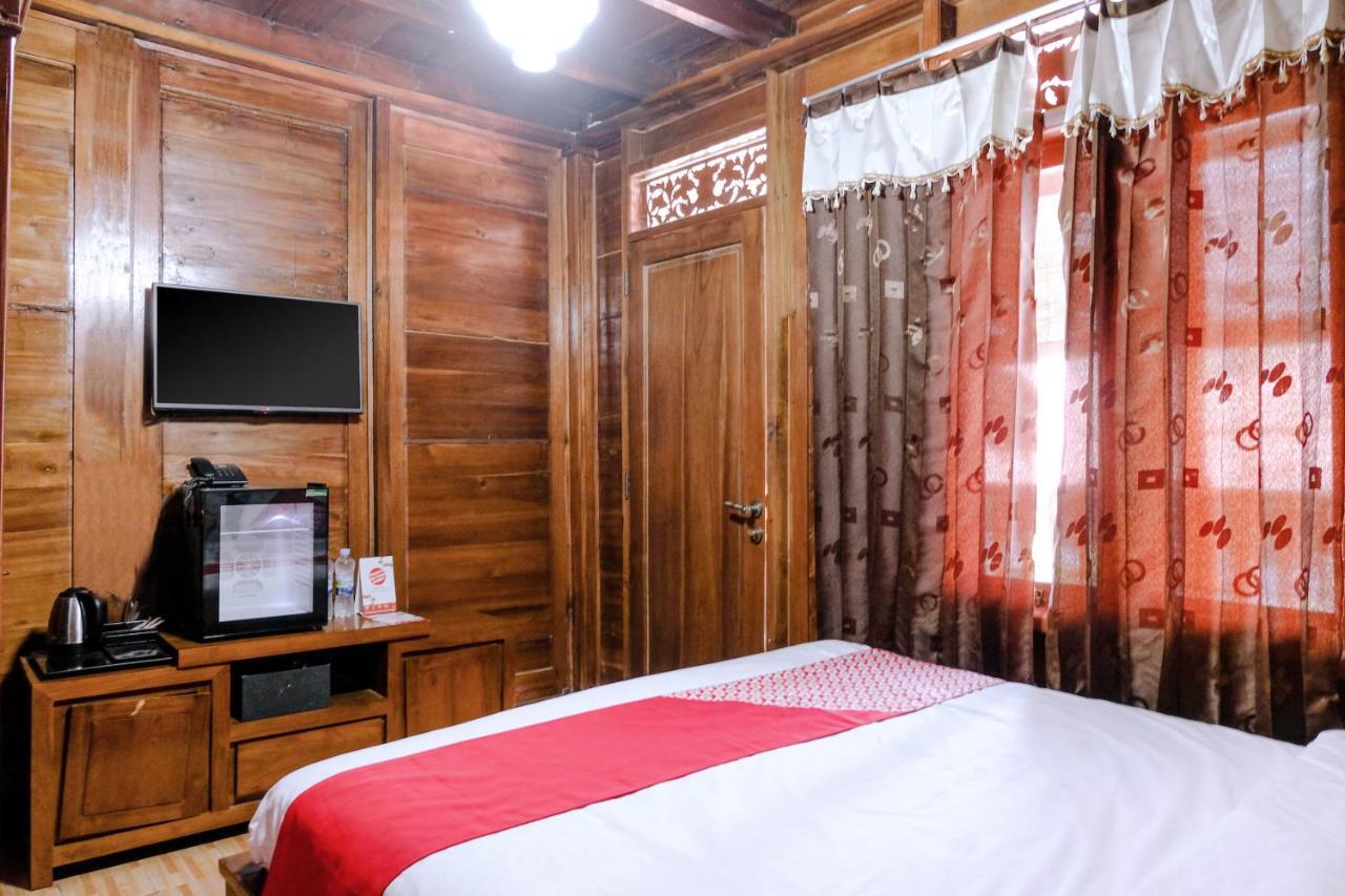 Capital O 892 Grand Pujon View Hotel And Resort Batu  Esterno foto