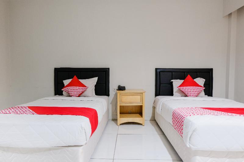Capital O 892 Grand Pujon View Hotel And Resort Batu  Esterno foto